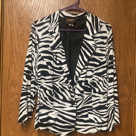 Lightweight Zebra Print Jacket - Picture 6 of 8